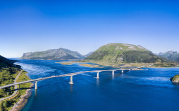 Image_Norwegen_Lofoten_Bruecke_Pressmind