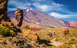 Teide-Gipfel mit dem Felsen Roque Cinchado