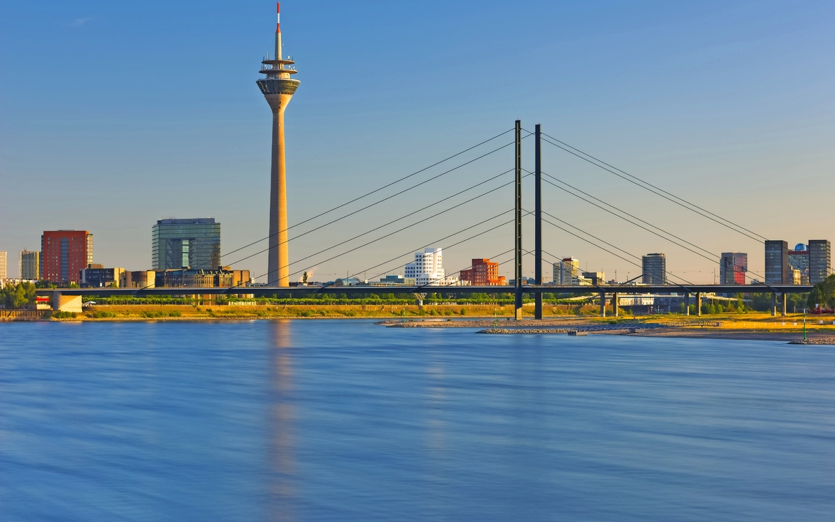 Düsseldorf am Abend