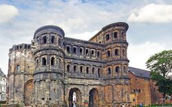 Porta Nigra: das schwarze Stadttor von Trier