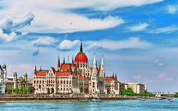 Ungarisches Parlament in Budapest