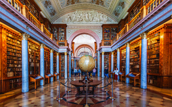 die Bibliothek des UNESCO-Weltkulturerbes Benediktinerklosters Erzabtei Pannonhalma