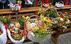 Osterkörbe - Kirchweihe in Polen
