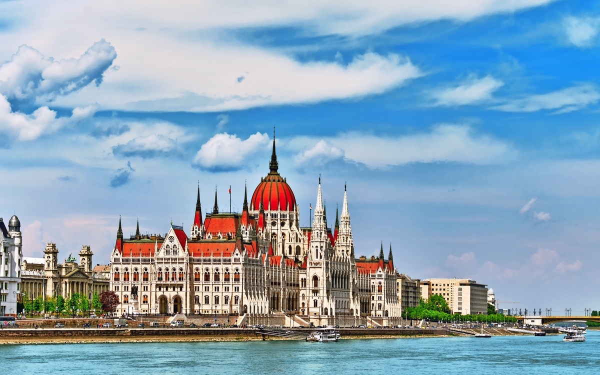 Ungarisches Parlament in Budapest