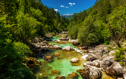 Soča-Tal in der Nähe der Julischen Alpen