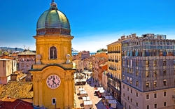 Glockenturm in Rijeka, Kroatien