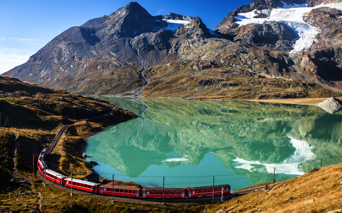 Bernina Express nahe des Moteratschgletschers