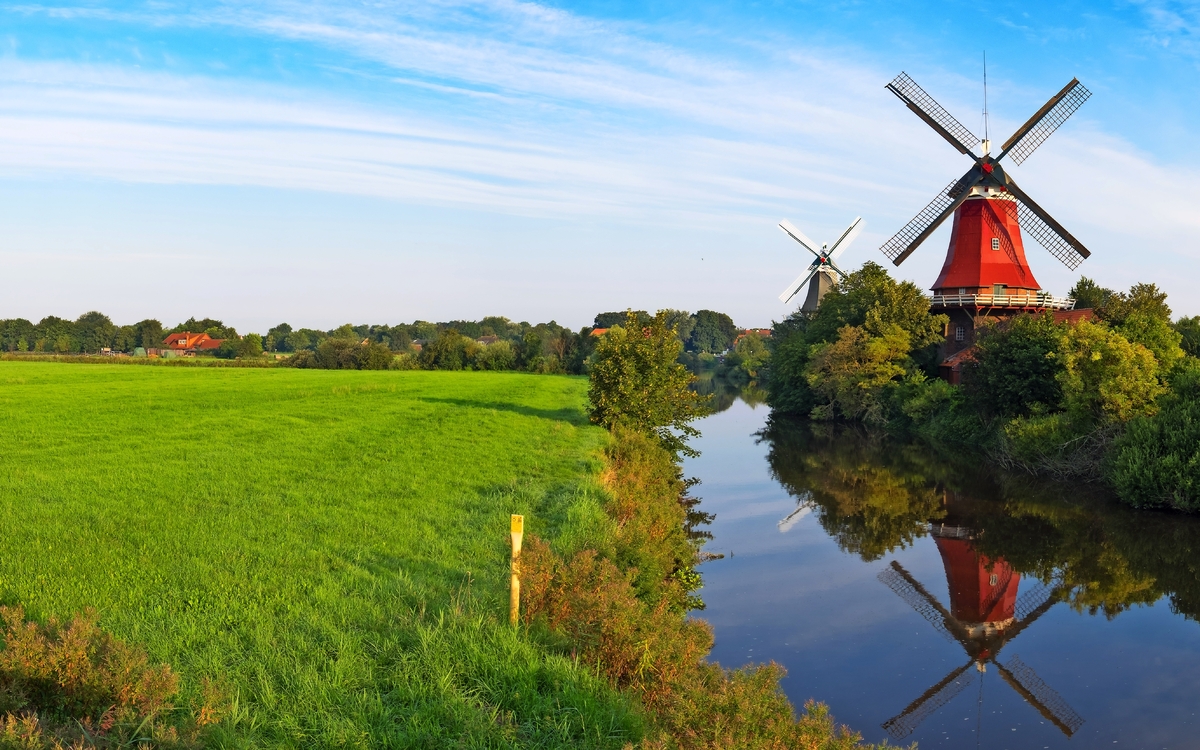 Zwillingswindmühlen von Greetsiel