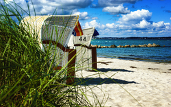 Stand, Meer und Strandkörbe in Kiel