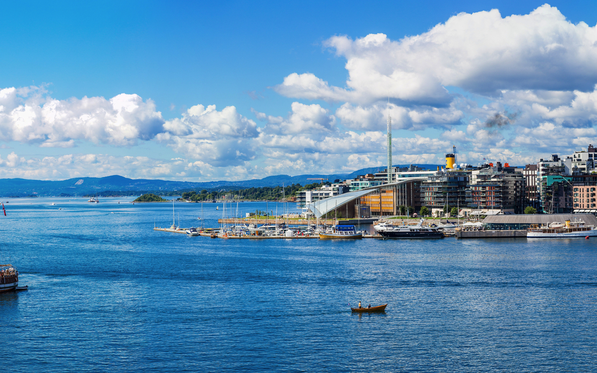 Skyline und Hafen von Oslo