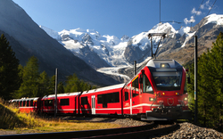 Bernina Express nahe des Moteratschgletschers