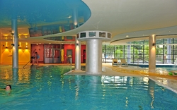 Kurhotel Ikar Plaza Innenbecken