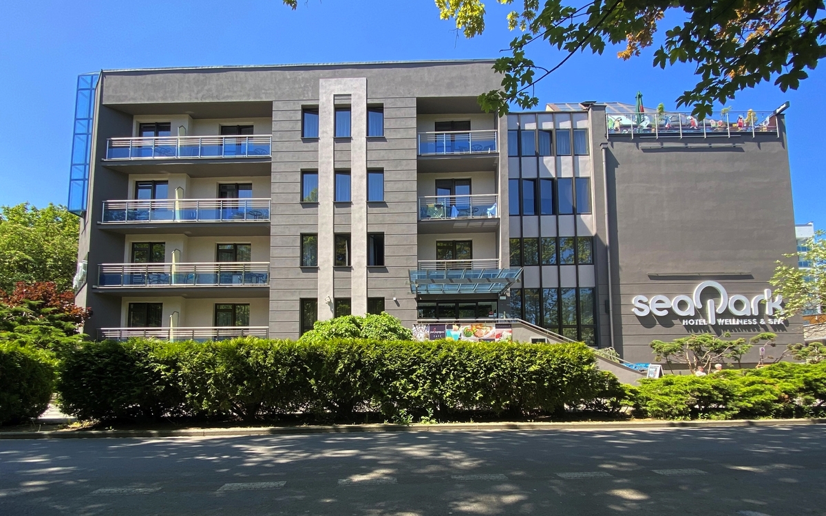 Hotel Poznanianka Außenansicht