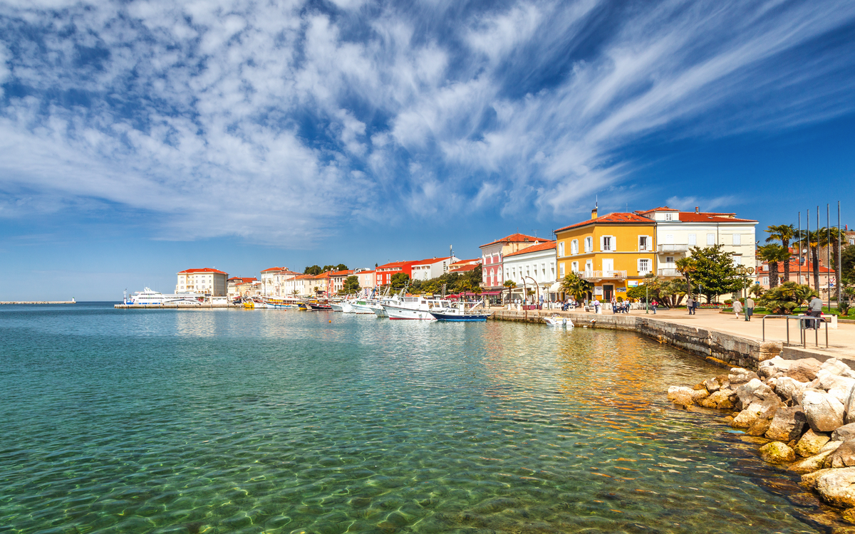 Porec Stadt und Hafen