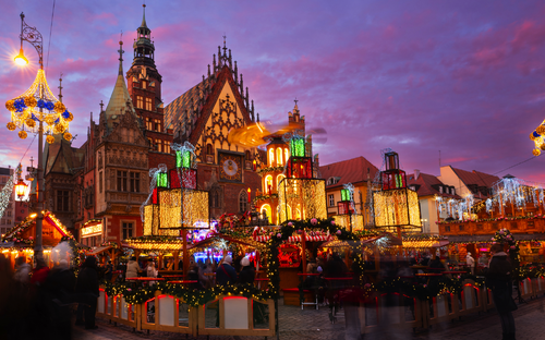 Weihnachtsmarkt in der Altstadt von Breslau, Polen