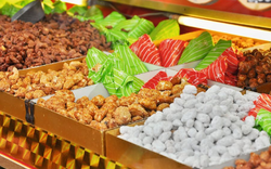 Striezelmarkt auf dem Altmarkt in Dresden, Deutschland