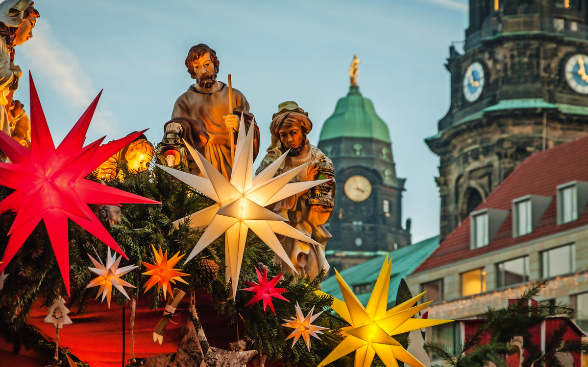 Striezelmarkt auf dem Altmarkt in Dresden, Deutschland