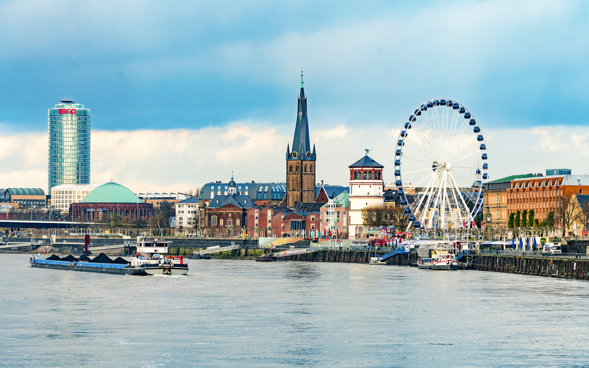 Rheinpromenade in Düsseldorf