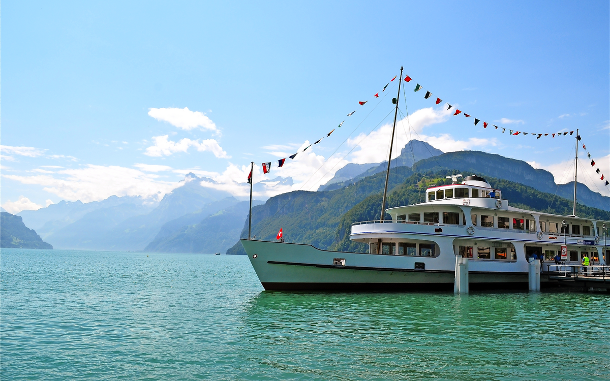 Dampfschiff auf dem Vierwaldstättersee