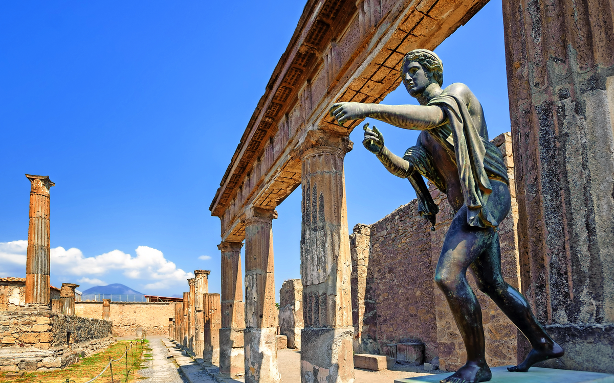 Ruinen des Apollo Tempels in Pompeji