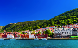 bunte Häuser im historischen Viertel Bryggen in Bergen
