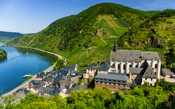 Luftaufnahme von Beilstein von der Burg Metternich, Deutschland
