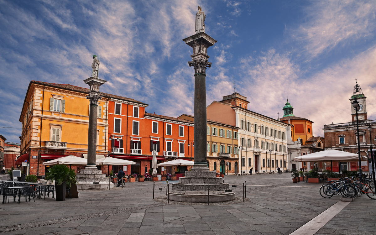 Hauptplatz Piazza del Popol in Ravenna