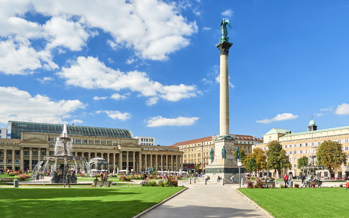 Jubiläumssäule auf dem Schlossplatz in Stuttgart