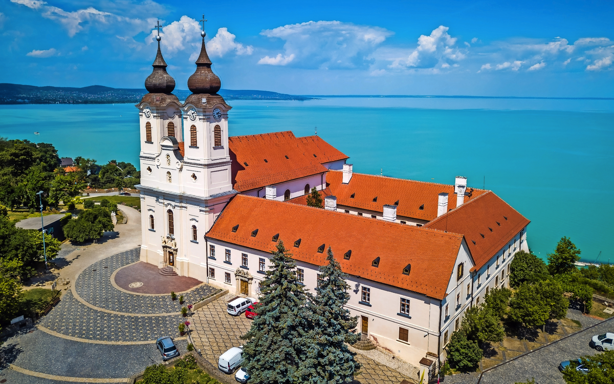 Abtei Tihany auf der Halbinsel Tihany am Balaton