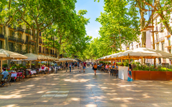 La Rambla - Barcelonas berühmteste ca. 1,2 bis 1,3 km lange Flaniermeile