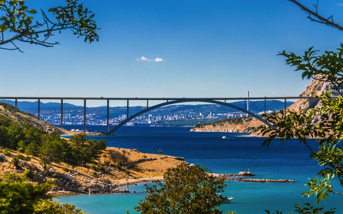 Krk-Brücke in der Kvarner Bucht, Kroatien